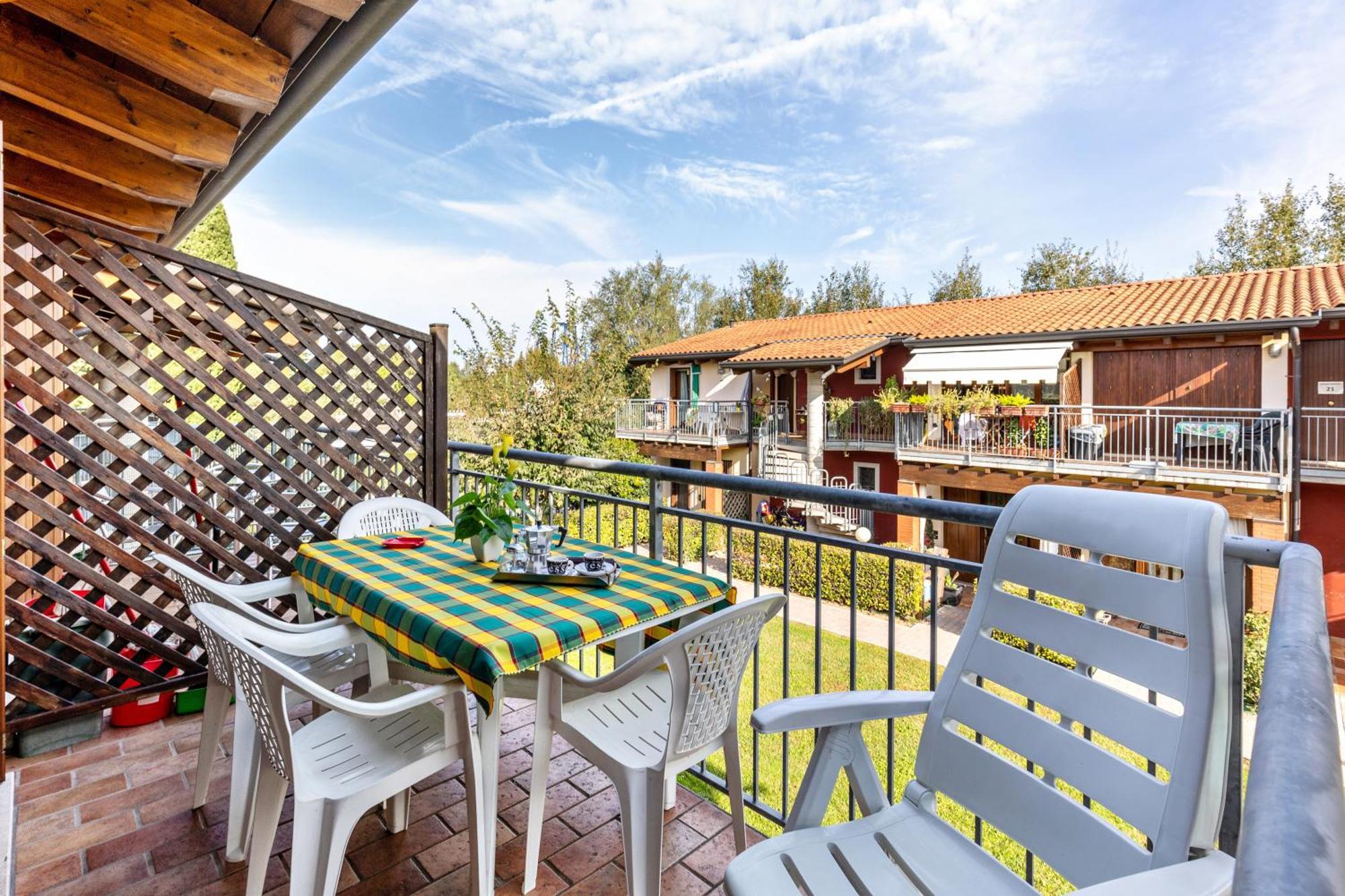 Residence La Corte Near Gardaland 카스텔누보델가다 외부 사진